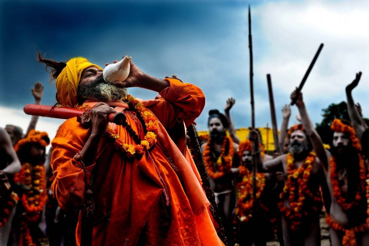 imgi_103_groupofsadhus.jpg